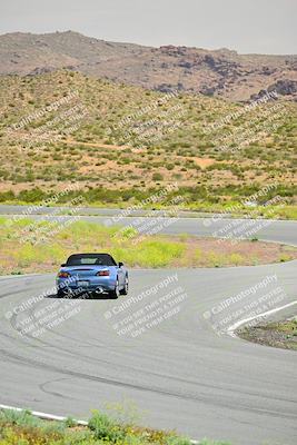 media/May-04-2024-Team Topak Racing (Sat) [[1dff1aa745]]/Inter Low 1/Session 2/